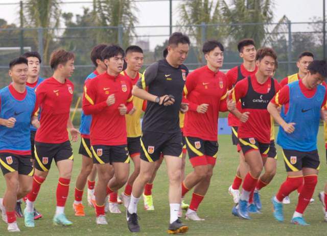 谢菲联公告：谢菲尔德联队确认主帅保罗-赫金伯顿已被解除职务。